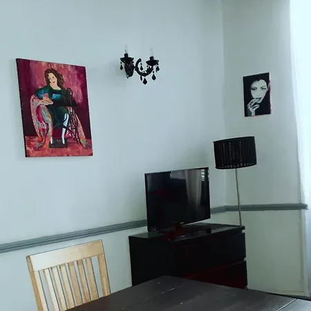 Meublés Ain-jura Apartamento *